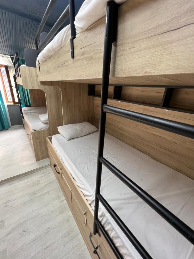 Istiklal Hostel Istanbul Exterior foto